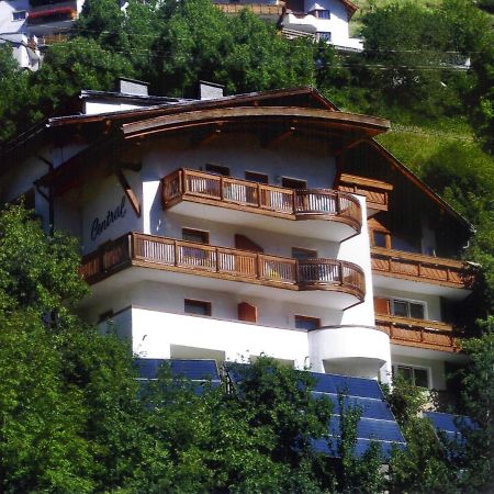 Hotel Garni Central - Zimmer - Studios - Apartments Kappl  Bagian luar foto